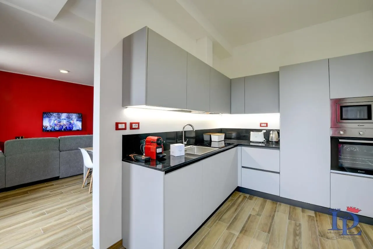 Desenzanoloft Official Partner Marriott Homes & Villas - Palazzo Visconti Luxury Suite Desenzano del Garda Italy